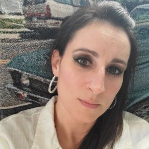 Meet your Posher, Mandy